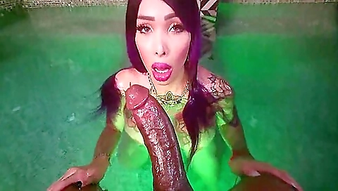 Presents: Katy Leon Loves Bbc 20 Min Presents: Katy Leon Loves Bbc 20 Min