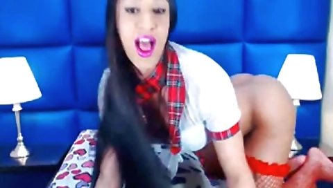 Sexy girl with a big fat ass gets