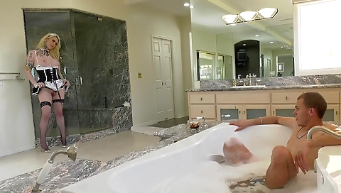 Sexy young chick gets pounded by her boyfriend